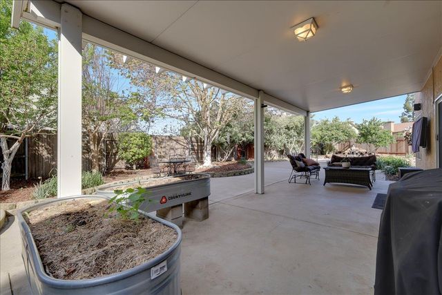 8772 Newry Ct, Elk Grove, CA 95624