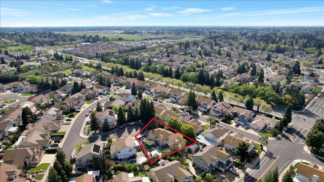 8772 Newry Ct, Elk Grove, CA 95624