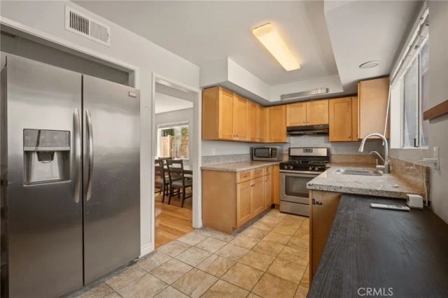 408 N Catalina Avenue 8, Pasadena, CA 91106