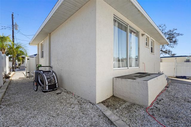 1308 FILE AVENUE, Sarasota, FL 34239