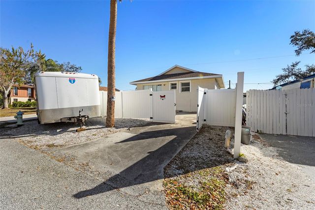 1308 FILE AVENUE, Sarasota, FL 34239