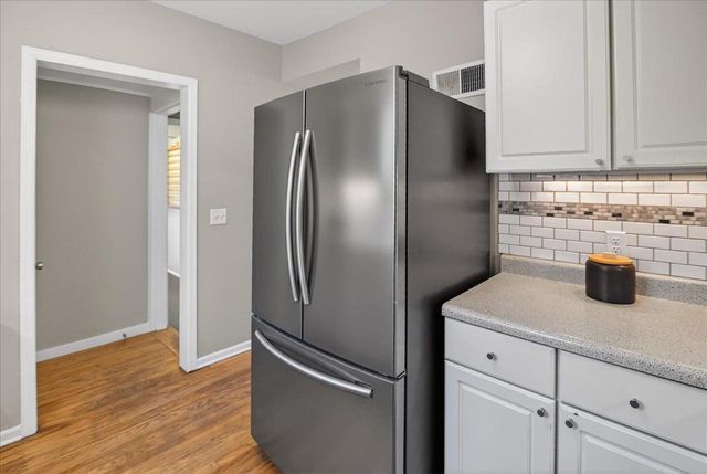 525 Hilldale Court, Madison, WI 53705