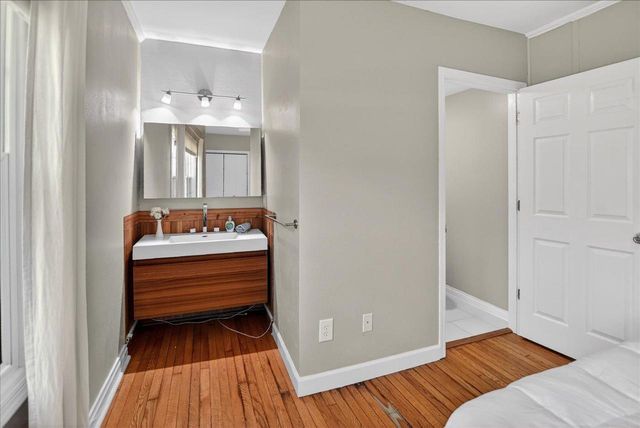 525 Hilldale Court, Madison, WI 53705