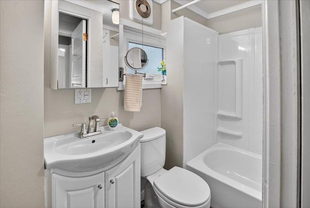 525 Hilldale Court, Madison, WI 53705