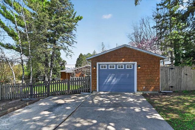 525 Hilldale Court, Madison, WI 53705