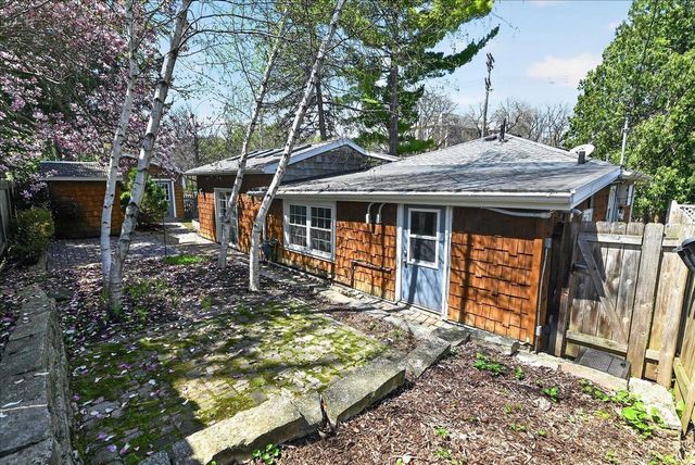 525 Hilldale Court, Madison, WI 53705