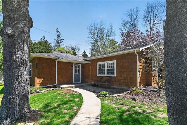 525 Hilldale Court, Madison, WI 53705
