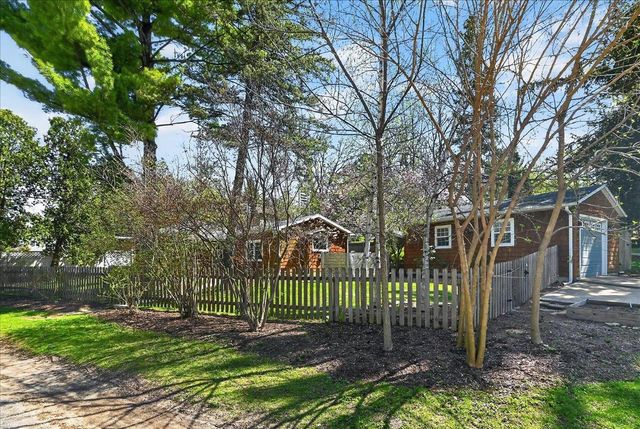 525 Hilldale Court, Madison, WI 53705