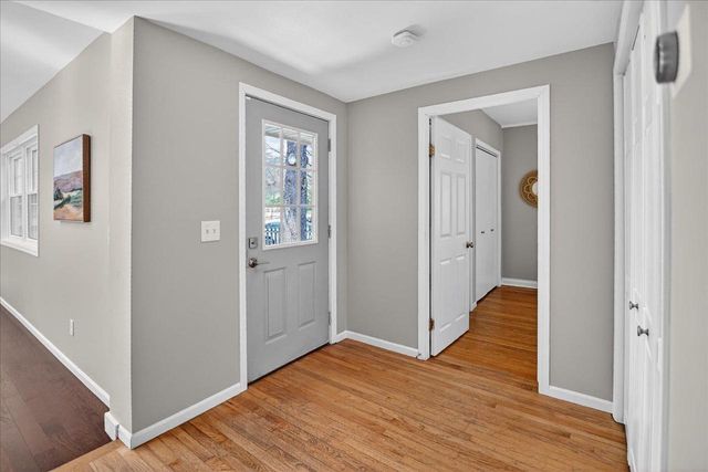525 Hilldale Court, Madison, WI 53705