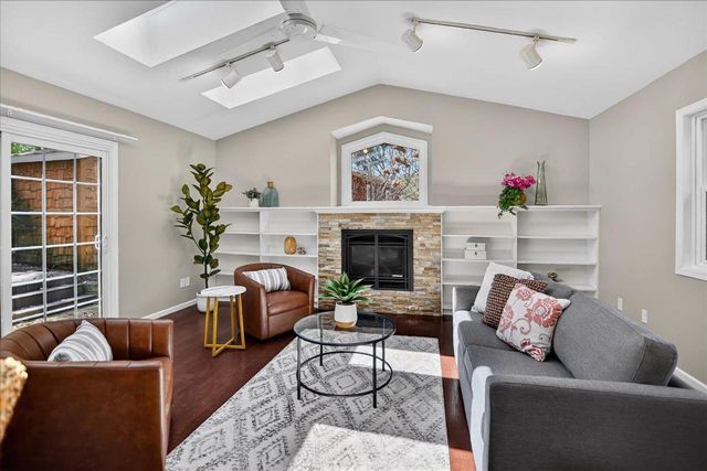 525 Hilldale Court, Madison, WI 53705