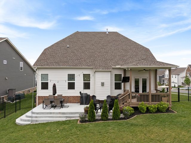 216 John T Alexander Blvd, Hendersonville, TN 37075