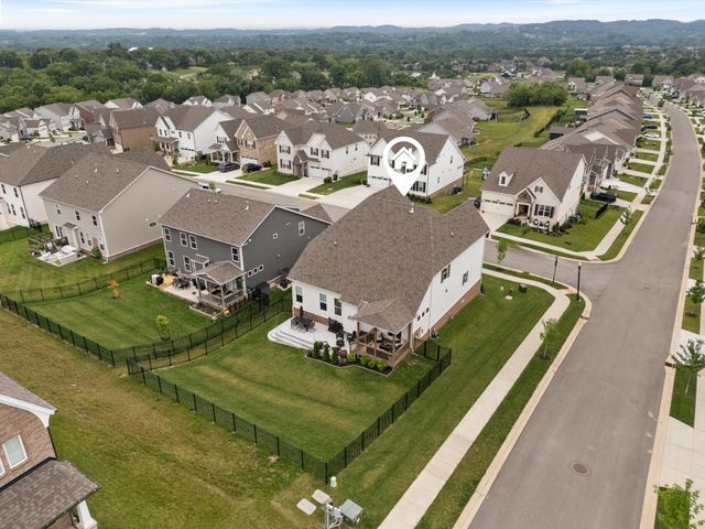 216 John T Alexander Blvd, Hendersonville, TN 37075