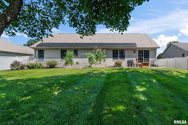 260 Blue Springs Drive, Sherman, IL 62684