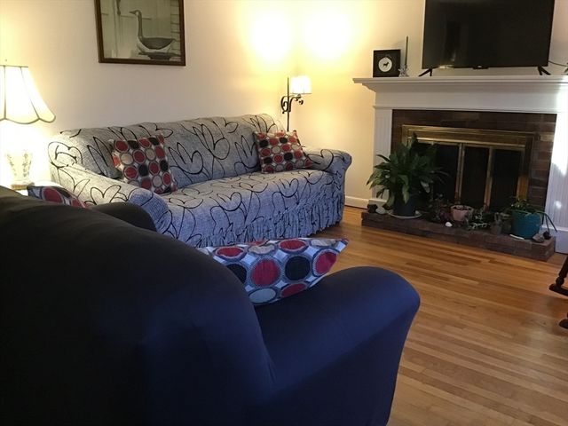 2 Zephyr, Yarmouth, MA 02675