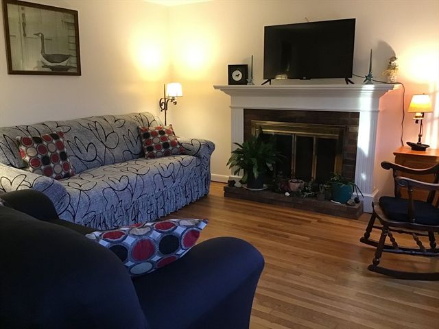 2 Zephyr, Yarmouth, MA 02675