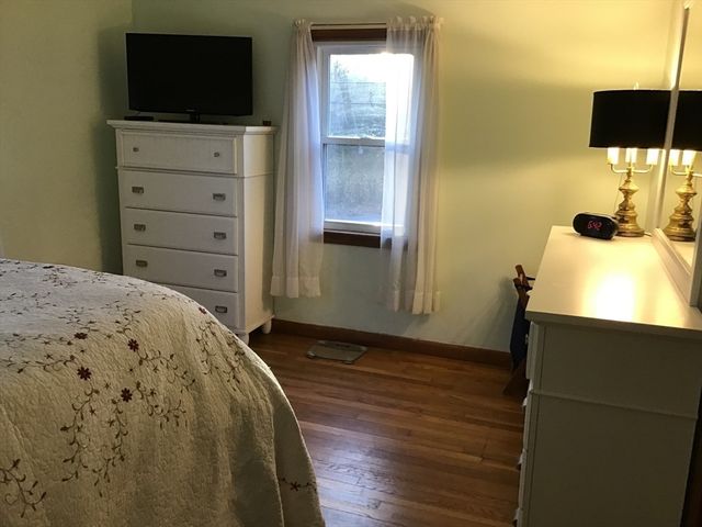 2 Zephyr, Yarmouth, MA 02675