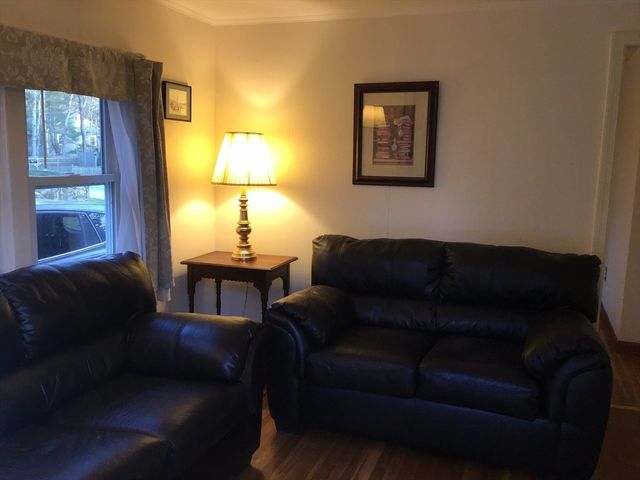 2 Zephyr, Yarmouth, MA 02675