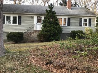 2 Zephyr, Yarmouth, MA 02675