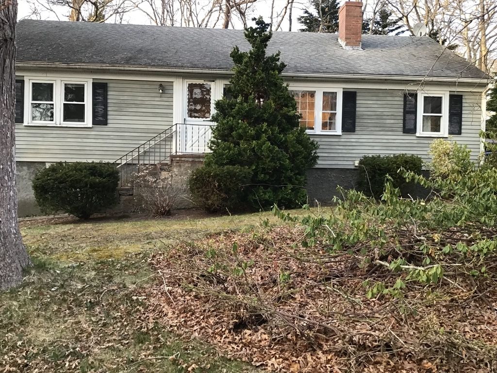 2 Zephyr, Yarmouth, MA 02675