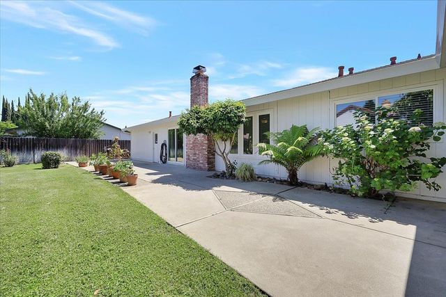 1431 Eden Way, Yuba City, CA 95993