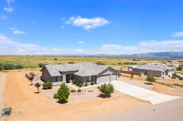 6757 E VAQUERO Circle, Hereford, AZ 85615