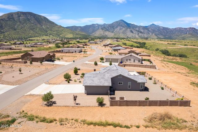 6757 E VAQUERO Circle, Hereford, AZ 85615