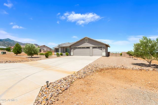 6757 E VAQUERO Circle, Hereford, AZ 85615