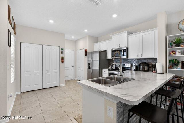 7726 LEGACY Trail, Jacksonville, FL 32256