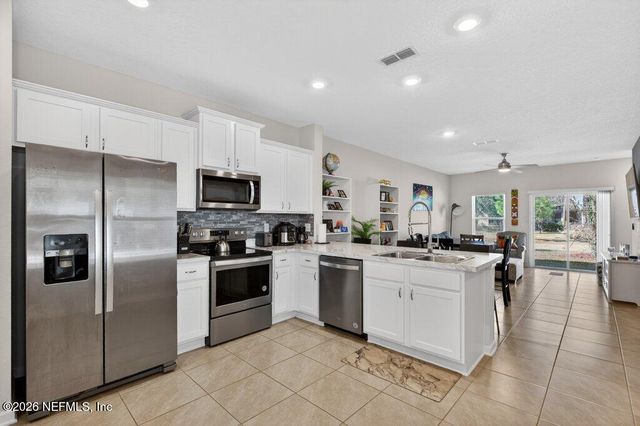 7726 LEGACY Trail, Jacksonville, FL 32256