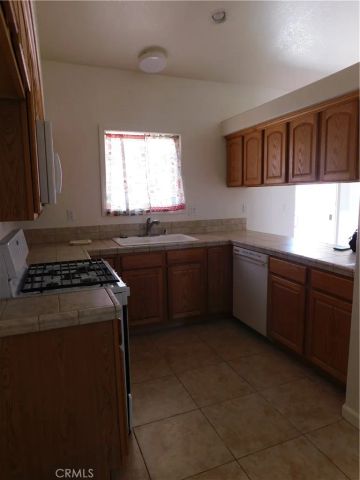 20863 W West Lake, California City, CA 93505