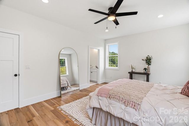 49 Grace Court, Mars Hill, NC 28754
