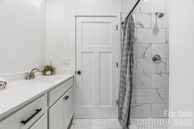 49 Grace Court, Mars Hill, NC 28754