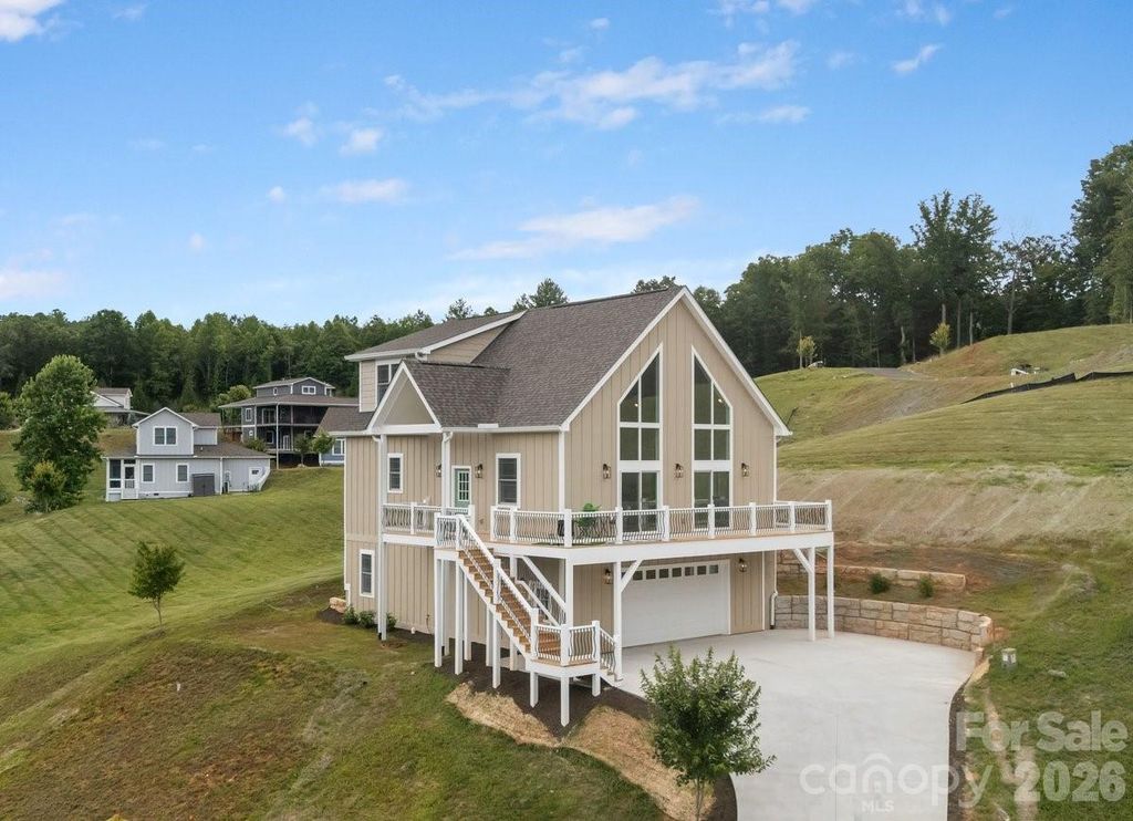 49 Grace Court, Mars Hill, NC 28754