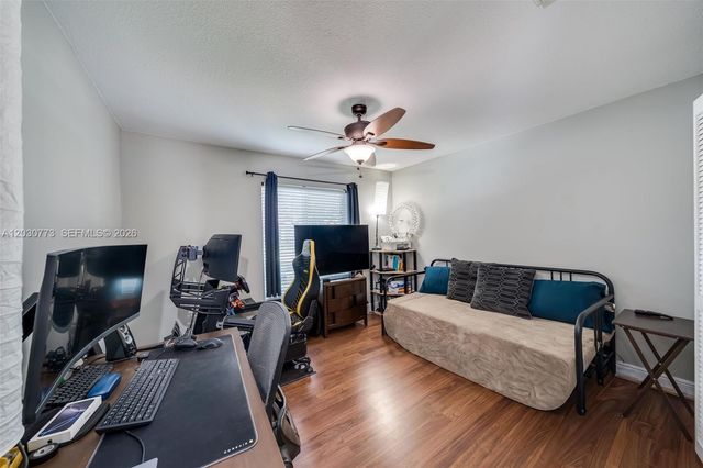 1901 NW 180th Way, Pembroke Pines, FL 33029