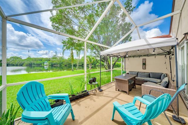 1901 NW 180th Way, Pembroke Pines, FL 33029