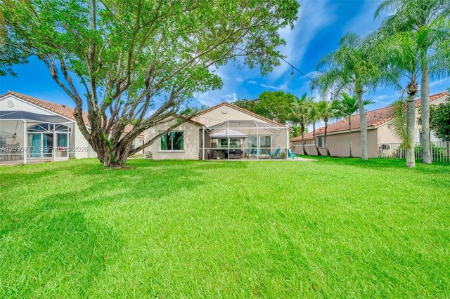 1901 NW 180th Way, Pembroke Pines, FL 33029