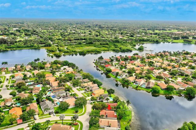1901 NW 180th Way, Pembroke Pines, FL 33029