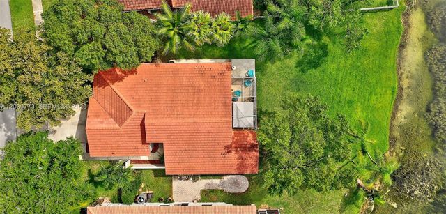 1901 NW 180th Way, Pembroke Pines, FL 33029