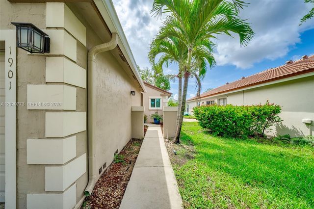 1901 NW 180th Way, Pembroke Pines, FL 33029
