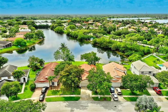 1901 NW 180th Way, Pembroke Pines, FL 33029