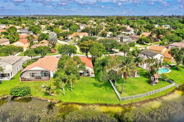 1901 NW 180th Way, Pembroke Pines, FL 33029