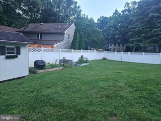 142 FOX CHASE DR, Delran, NJ 08075