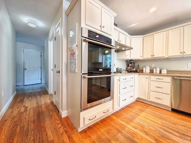 171 Captain Allen Way, Whitman, MA 02382
