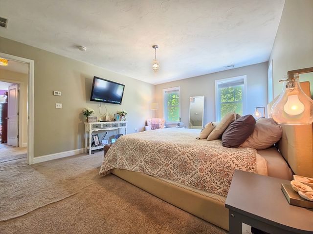 171 Captain Allen Way, Whitman, MA 02382