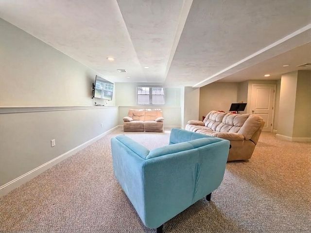 171 Captain Allen Way, Whitman, MA 02382