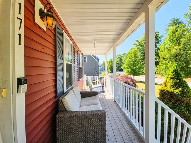 171 Captain Allen Way, Whitman, MA 02382