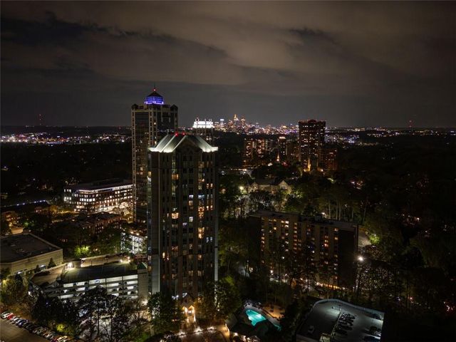 2870 Pharr Court South NW 2704, Atlanta, GA 30305