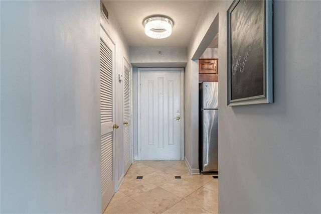 2870 Pharr Court South NW 2704, Atlanta, GA 30305