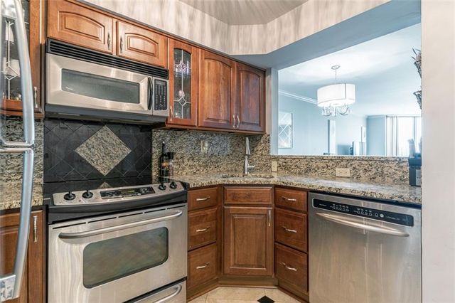 2870 Pharr Court South NW 2704, Atlanta, GA 30305