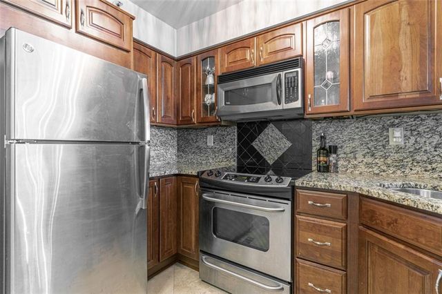2870 Pharr Court South NW 2704, Atlanta, GA 30305